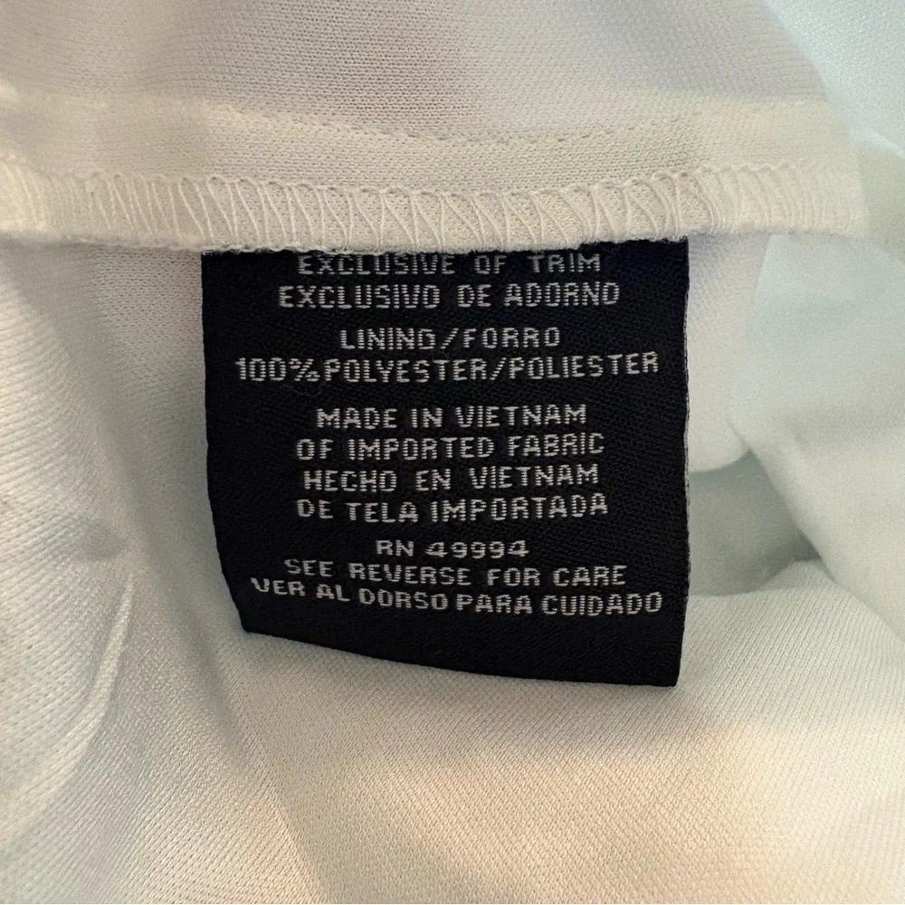 R & M Richards Blue White Floral Eyelet Sleeveless Fit and Flare Dress Size 10P - Picture 9 of 10